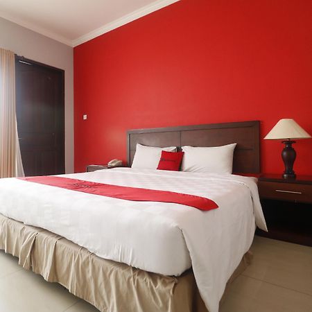 Reddoorz Premium @ Bukit Damai Indah Hotel Balikpapan Kültér fotó