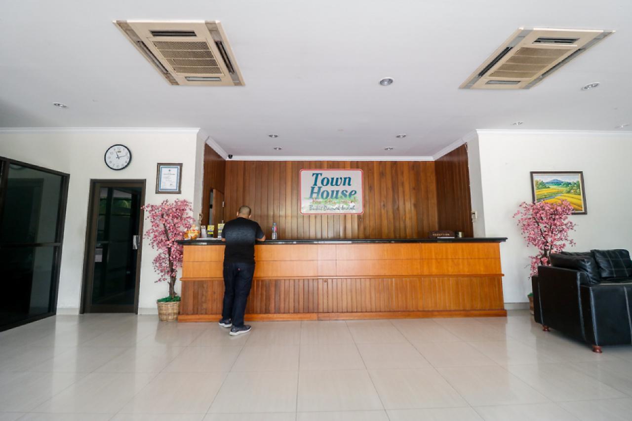 Reddoorz Premium @ Bukit Damai Indah Hotel Balikpapan Kültér fotó