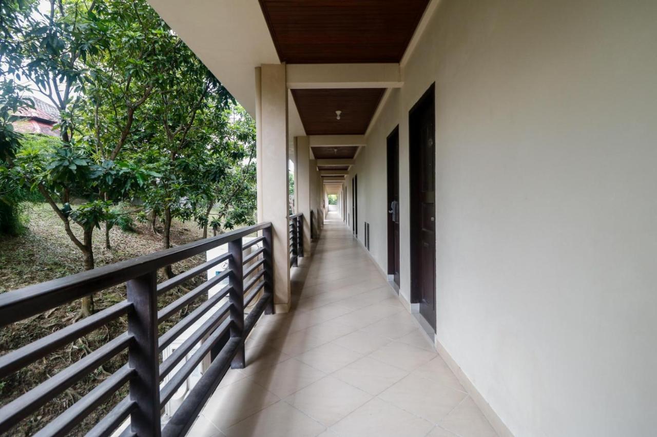Reddoorz Premium @ Bukit Damai Indah Hotel Balikpapan Kültér fotó